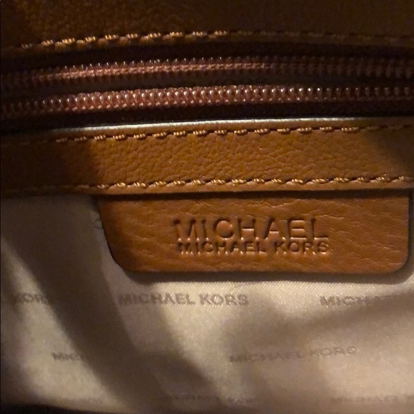 Michael Kors Crossbody Bag - Picture 5 of 7